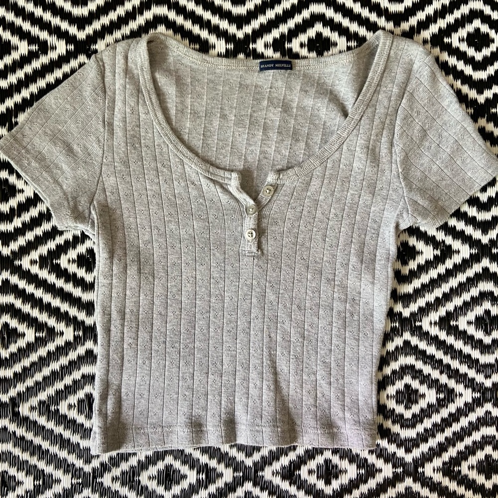 💗Brandy Melville - Grey Ribbed Top